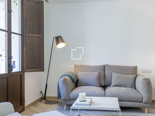 2 slaapkamer Appartement te huur in Valencia stad - € 2.300 (Ref: 9781334)