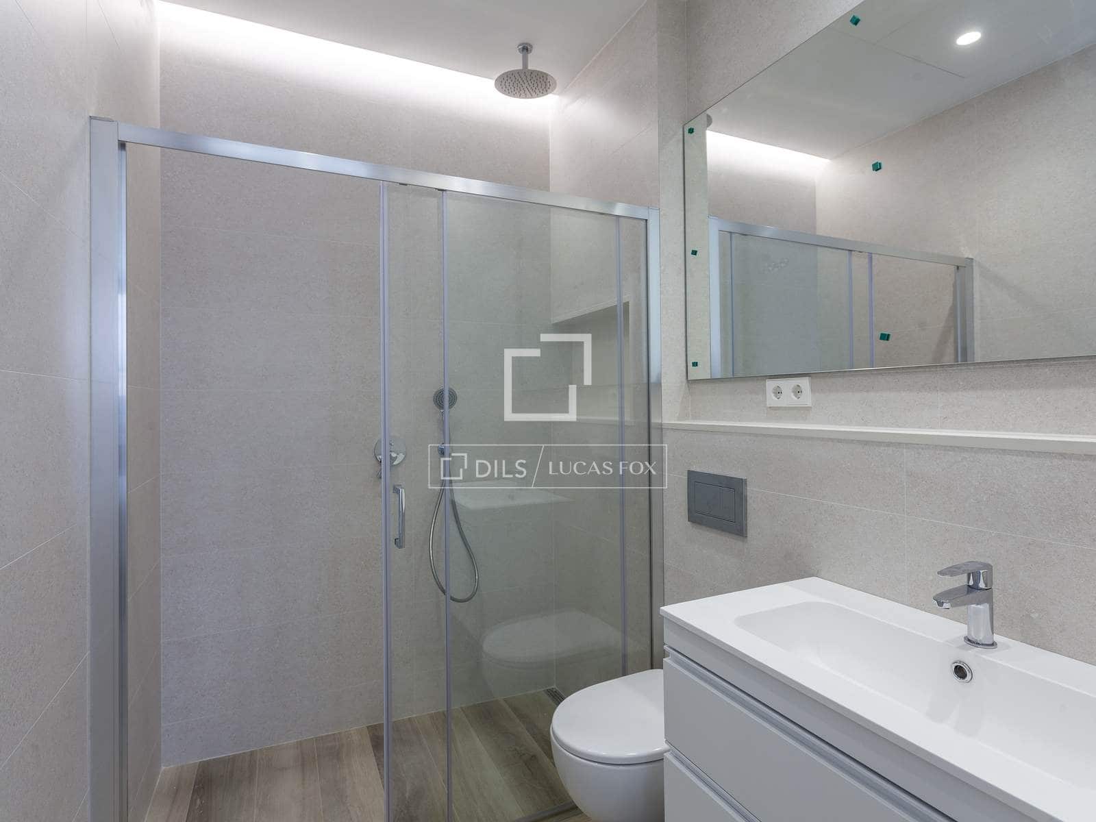 2 slaapkamer Appartement te huur in Valencia stad - € 2.300 (Ref: 9781334)