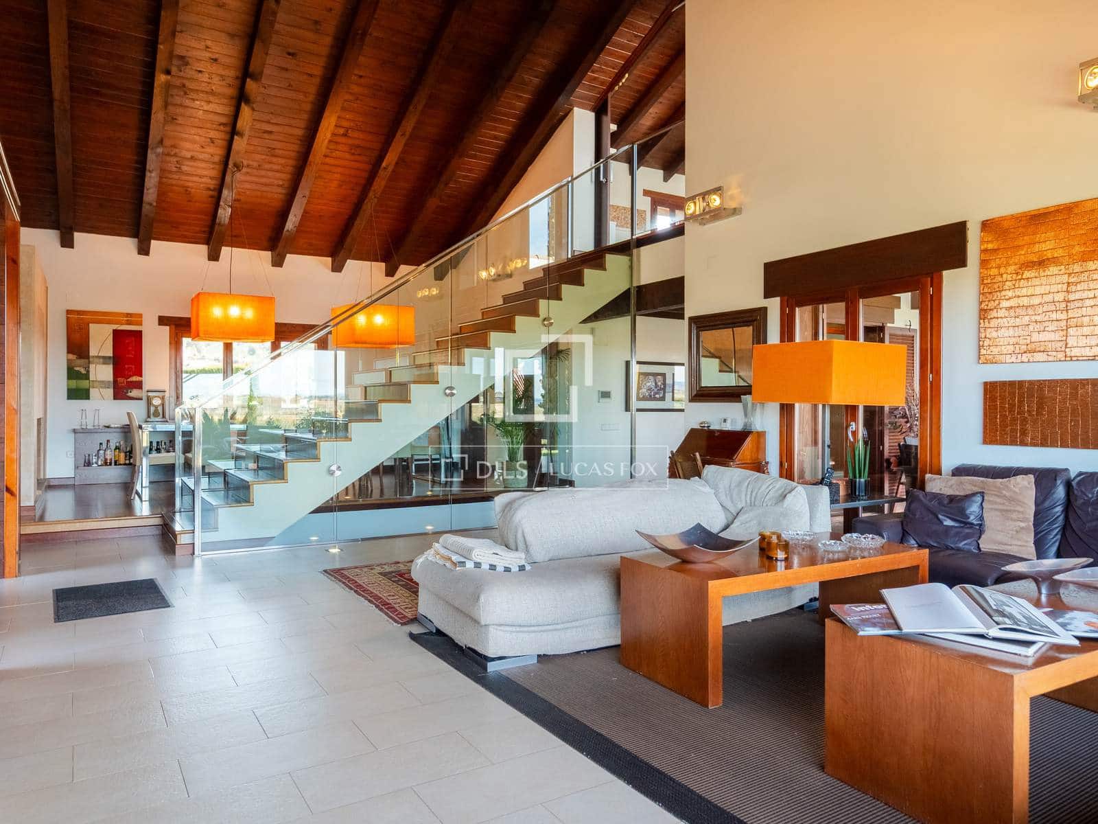 4 soveværelse Villa til salg i Requena med swimmingpool garage - € 880.000 (Ref: 9781335)