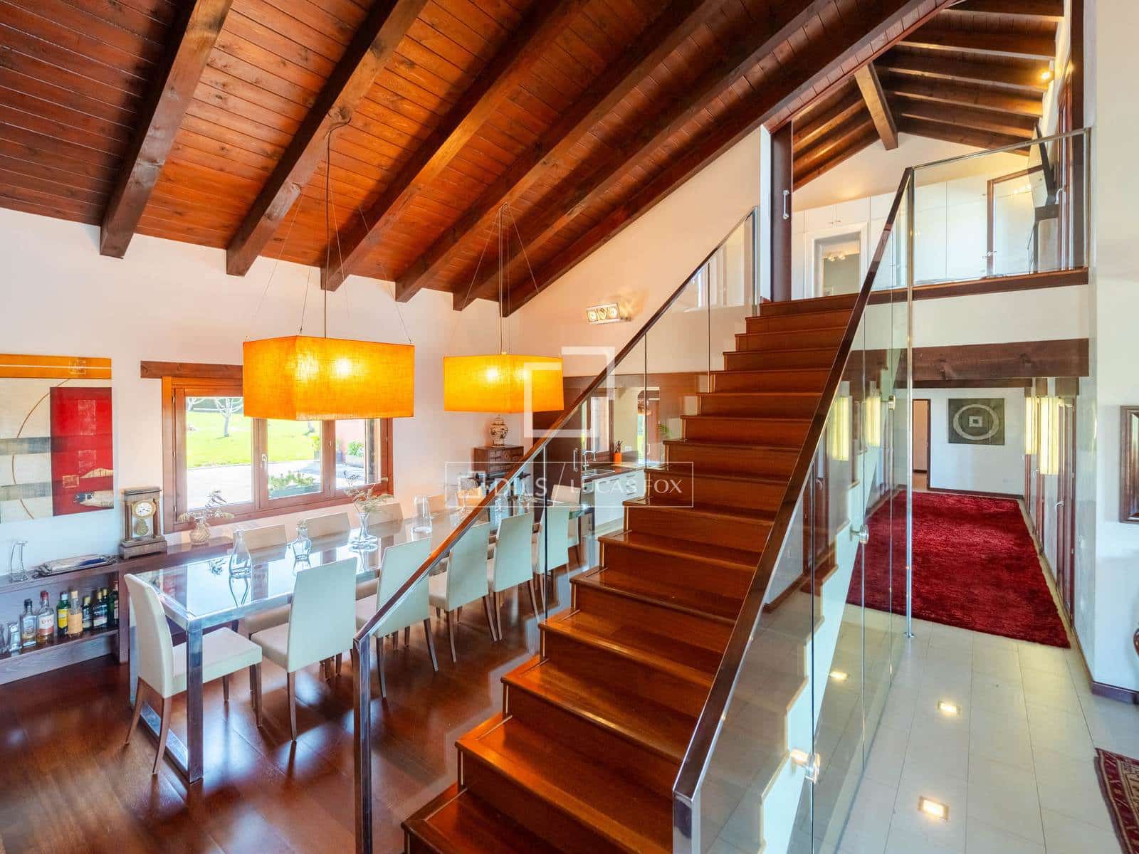 4 soveværelse Villa til salg i Requena med swimmingpool garage - € 880.000 (Ref: 9781335)