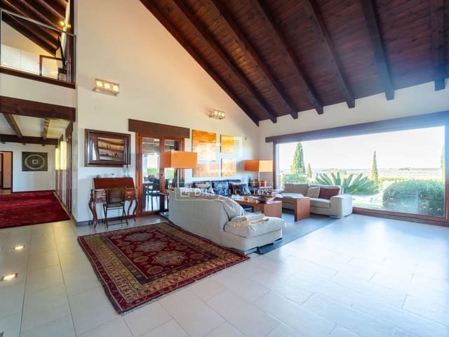 4 soveværelse Villa til salg i Requena med swimmingpool garage - € 880.000 (Ref: 9781335)