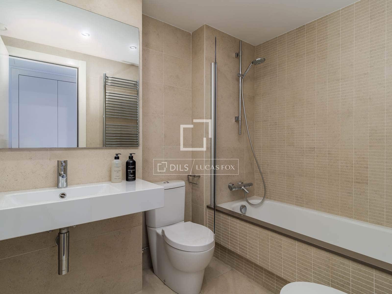 2 sovrum Lägenhet till salu i Barcelona stad med garage - 650 000 € (Ref: 9781336)