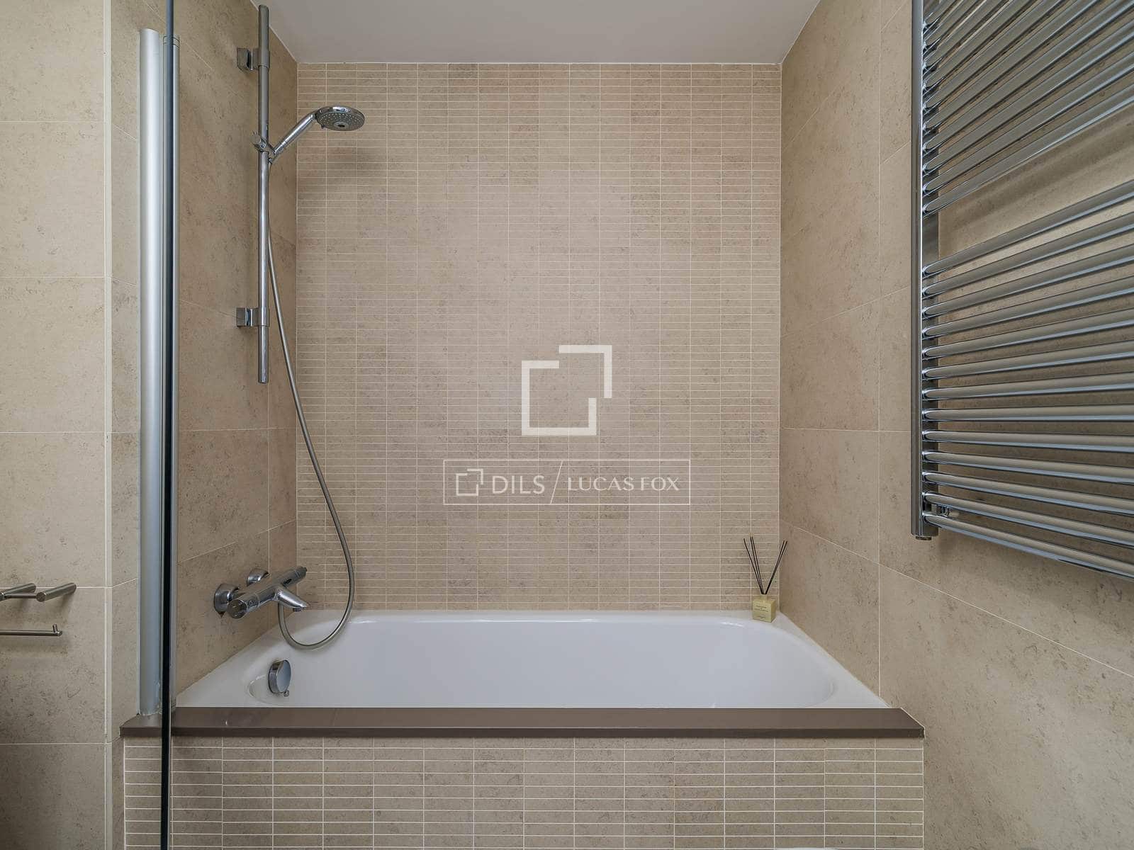 2 sovrum Lägenhet till salu i Barcelona stad med garage - 650 000 € (Ref: 9781336)