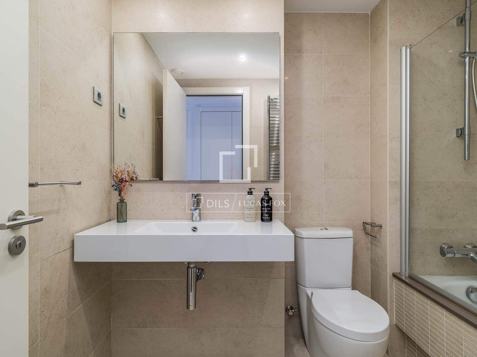 2 sovrum Lägenhet till salu i Barcelona stad med garage - 650 000 € (Ref: 9781336)