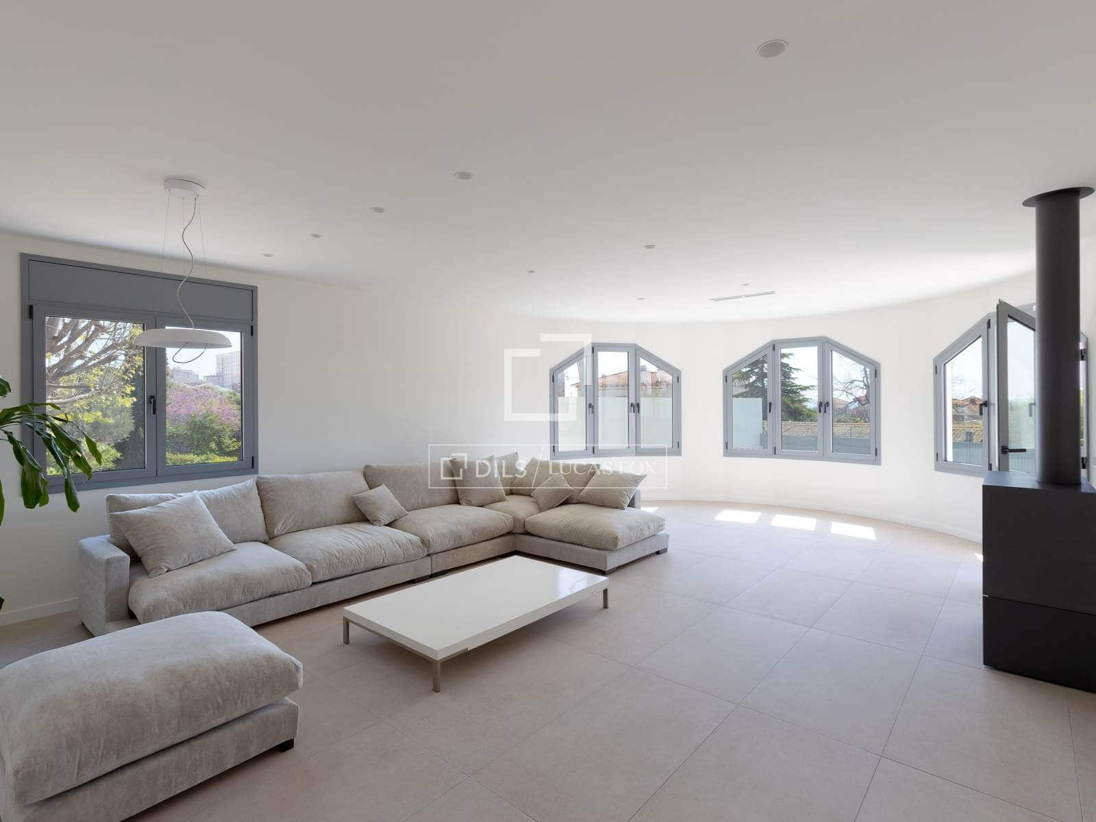 6 soverom Villa til salgs i El Masnou med svømmebasseng garasje - € 2 300 000 (Ref: 9781337)