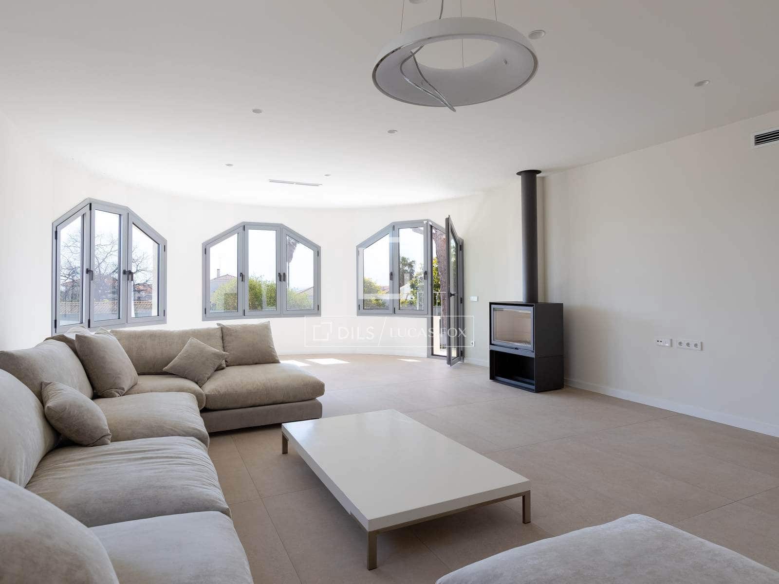 6 soverom Villa til salgs i El Masnou med svømmebasseng garasje - € 2 300 000 (Ref: 9781337)