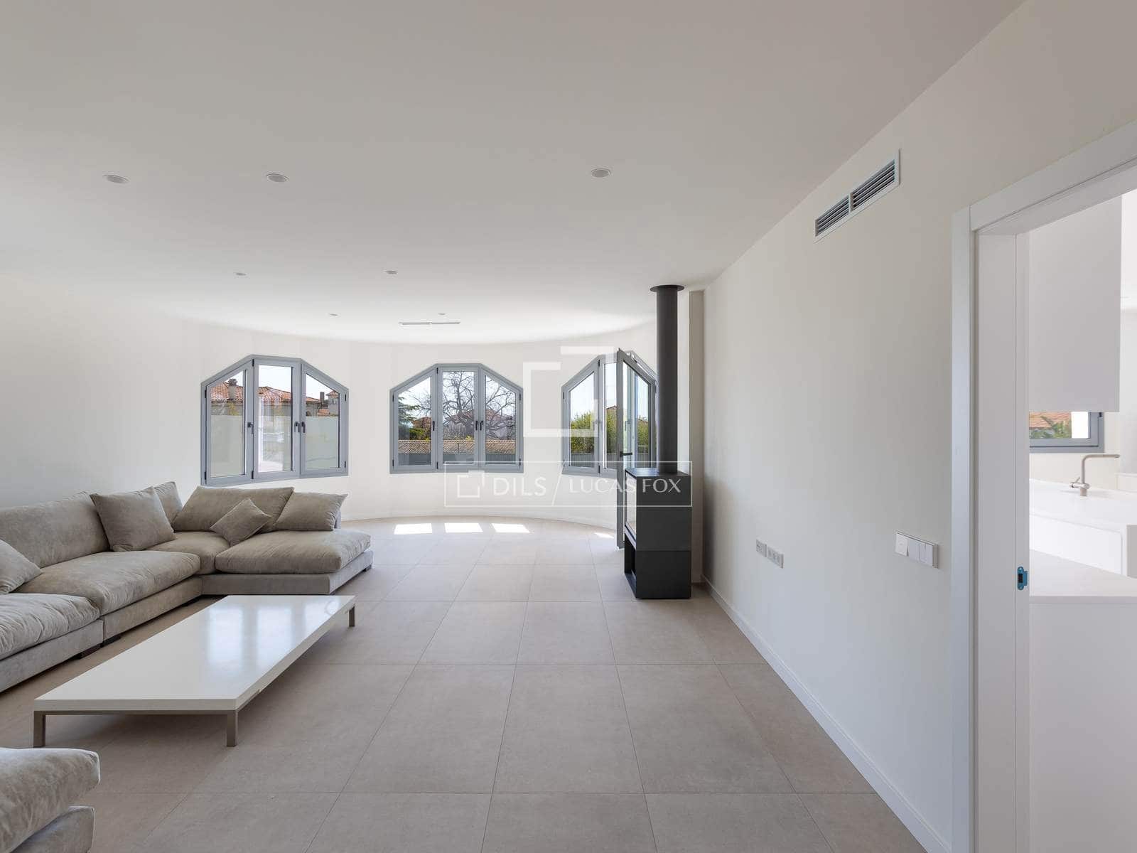 6 soverom Villa til salgs i El Masnou med svømmebasseng garasje - € 2 300 000 (Ref: 9781337)