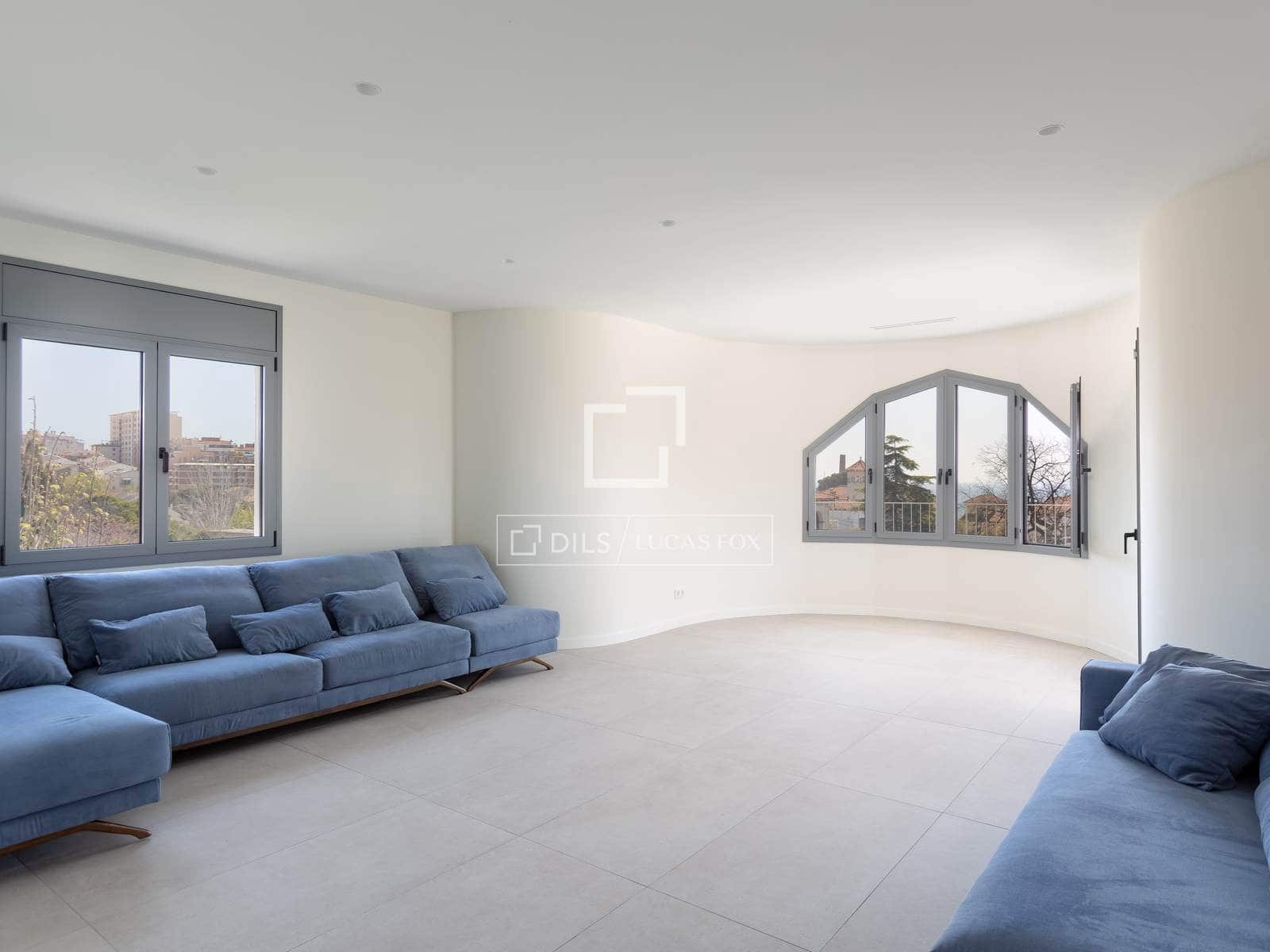 6 soverom Villa til salgs i El Masnou med svømmebasseng garasje - € 2 300 000 (Ref: 9781337)