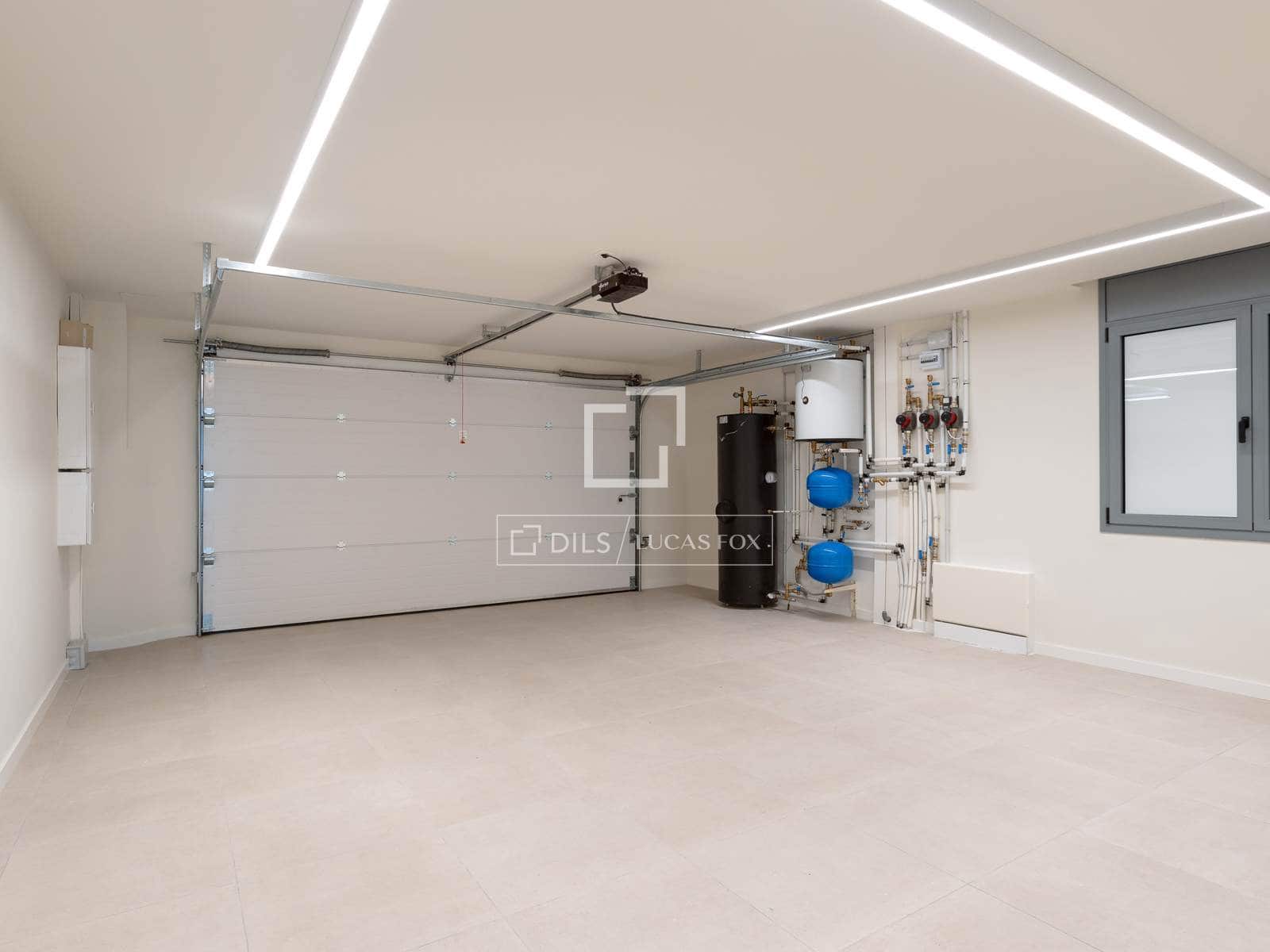 6 soverom Villa til salgs i El Masnou med svømmebasseng garasje - € 2 300 000 (Ref: 9781337)