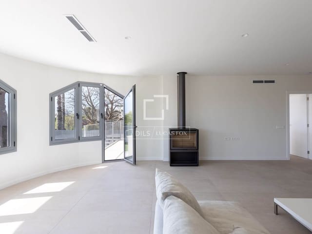 6 soverom Villa til salgs i El Masnou med svømmebasseng garasje - € 2 300 000 (Ref: 9781337)