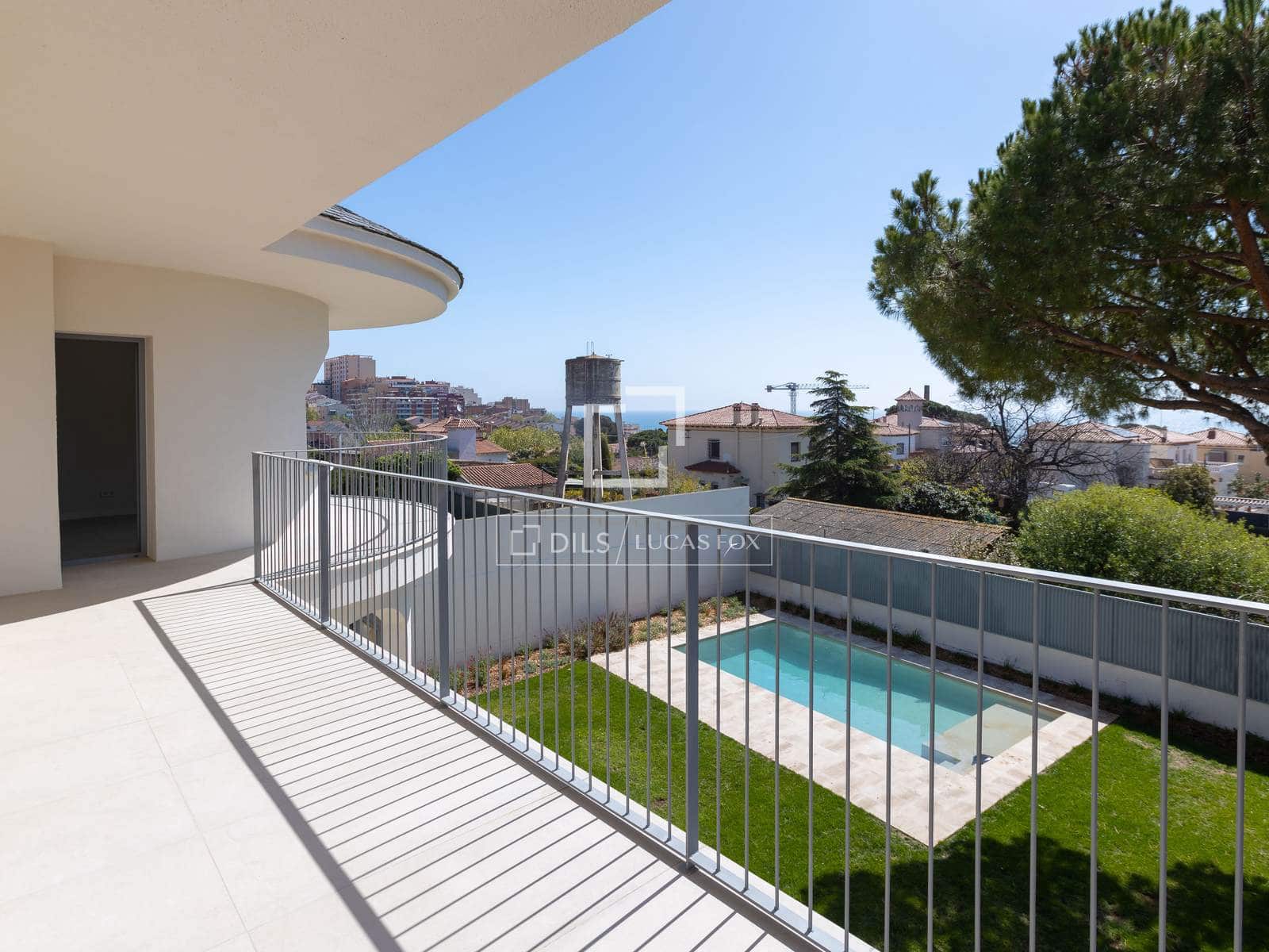 6 soverom Villa til salgs i El Masnou med svømmebasseng garasje - € 2 300 000 (Ref: 9781337)