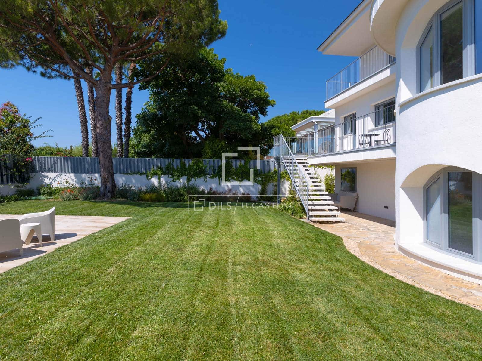 6 soverom Villa til salgs i El Masnou med svømmebasseng garasje - € 2 125 000 (Ref: 9781337)