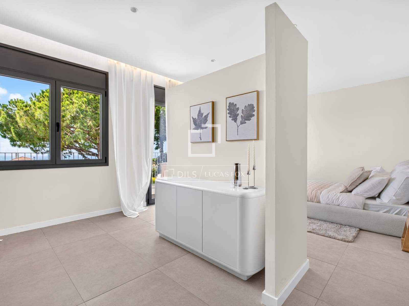 6 soverom Villa til salgs i El Masnou med svømmebasseng garasje - € 2 125 000 (Ref: 9781337)