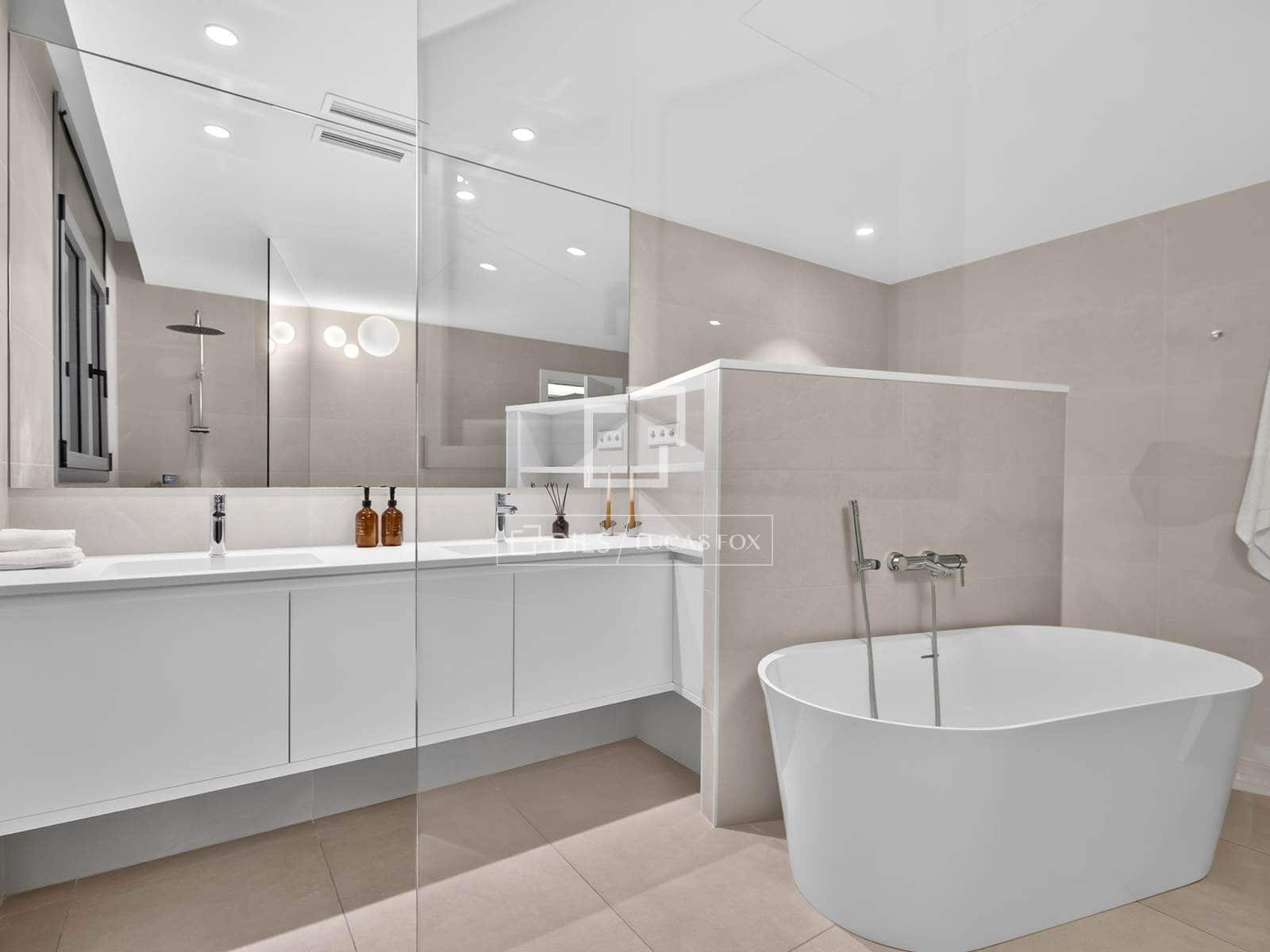6 soverom Villa til salgs i El Masnou med svømmebasseng garasje - € 2 125 000 (Ref: 9781337)