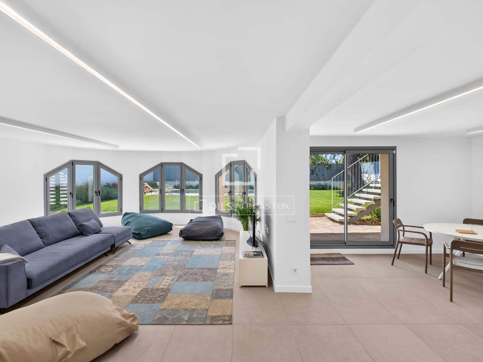 6 soverom Villa til salgs i El Masnou med svømmebasseng garasje - € 2 125 000 (Ref: 9781337)