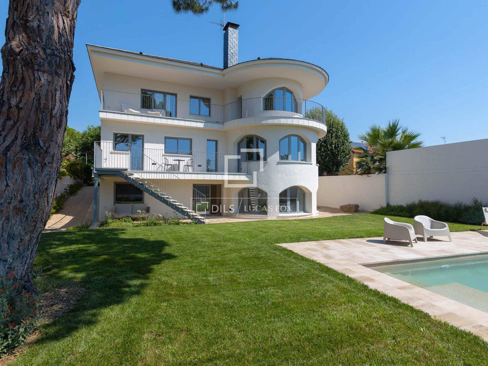 6 soverom Villa til salgs i El Masnou med svømmebasseng garasje - € 2 125 000 (Ref: 9781337)