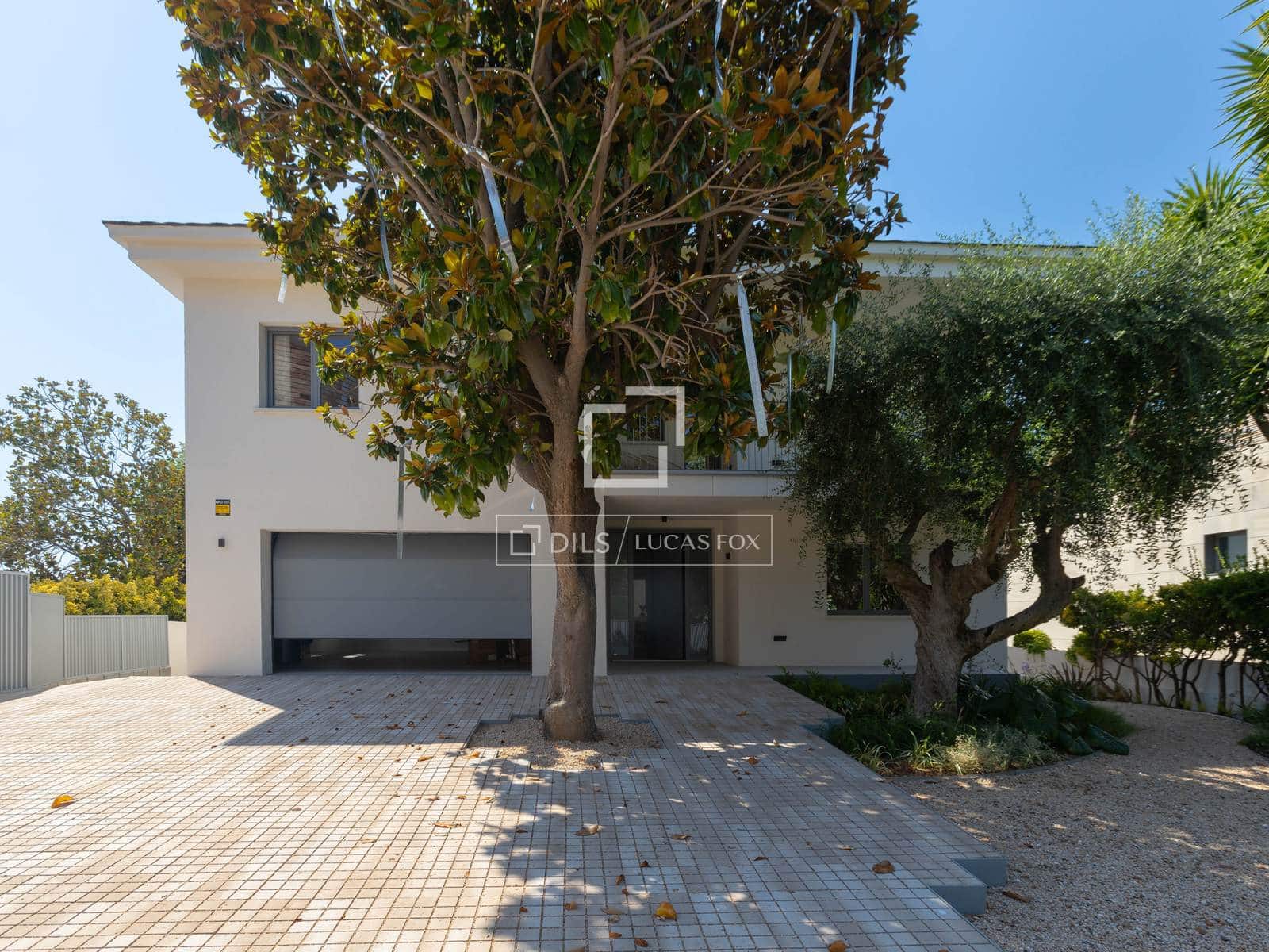 6 soverom Villa til salgs i El Masnou med svømmebasseng garasje - € 2 125 000 (Ref: 9781337)