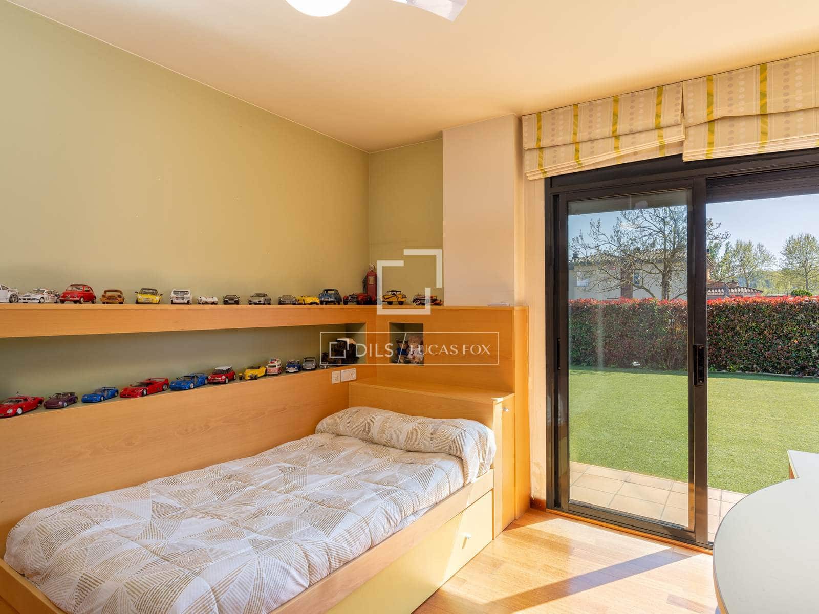 5 soveværelse Villa til salg i Sarria de Ter med swimmingpool - € 890.000 (Ref: 9782096)