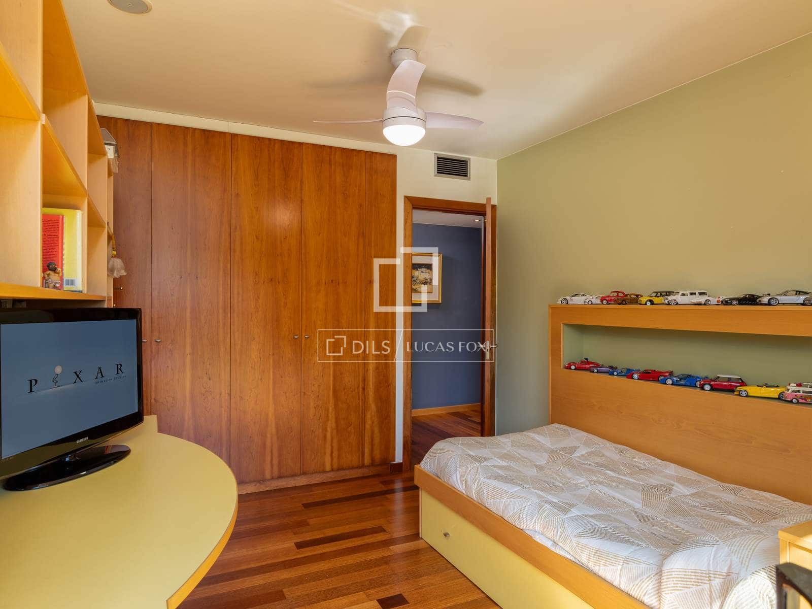 5 soveværelse Villa til salg i Sarria de Ter med swimmingpool - € 890.000 (Ref: 9782096)