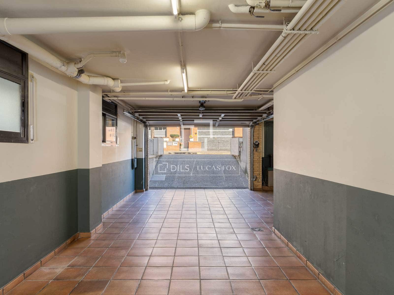 5 soveværelse Villa til salg i Sarria de Ter med swimmingpool - € 890.000 (Ref: 9782096)