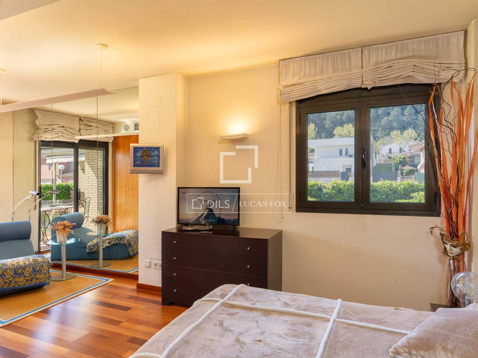 5 soveværelse Villa til salg i Sarria de Ter med swimmingpool - € 890.000 (Ref: 9782096)