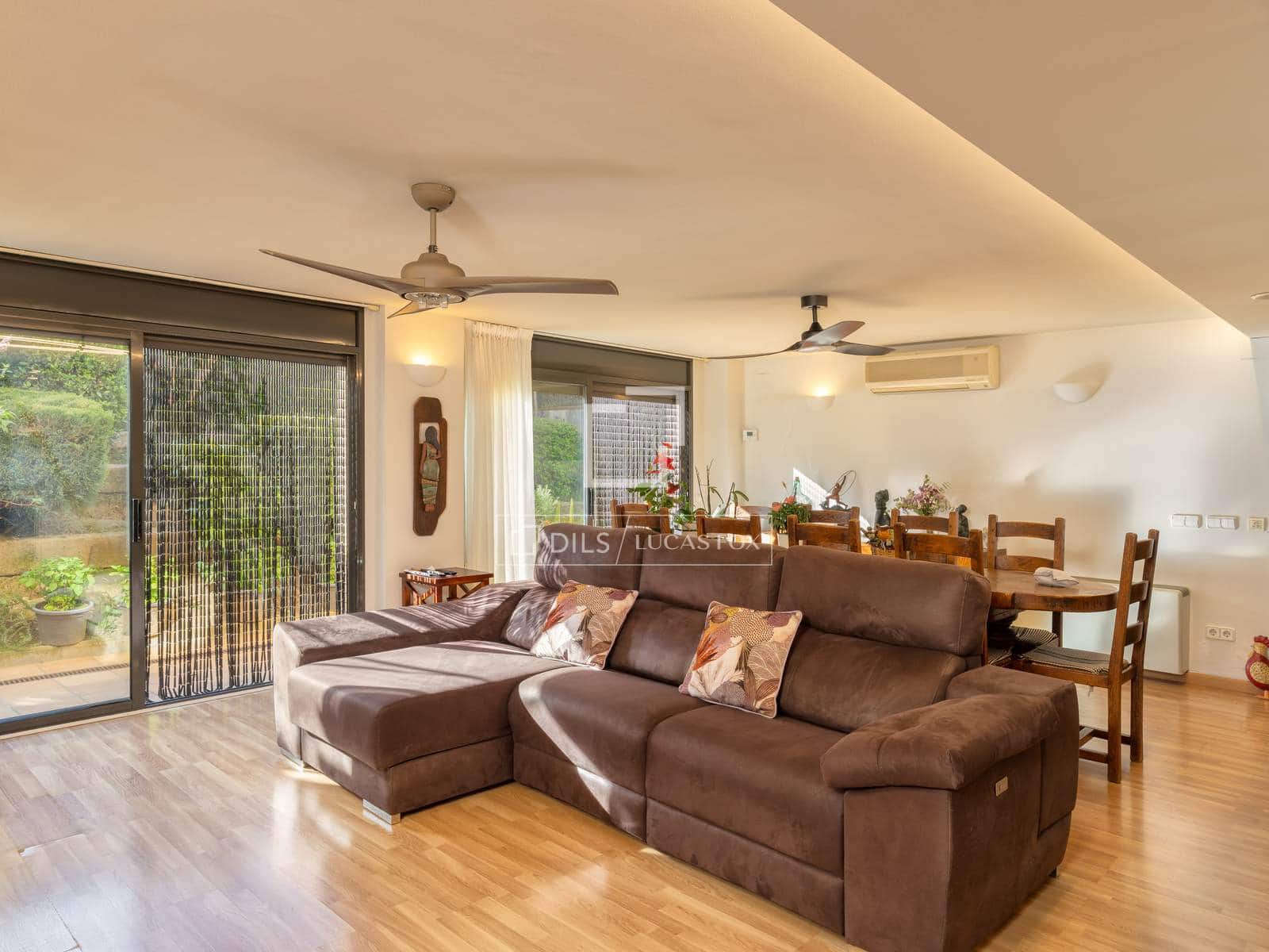 5 soveværelse Villa til salg i Sarria de Ter med swimmingpool - € 890.000 (Ref: 9782096)