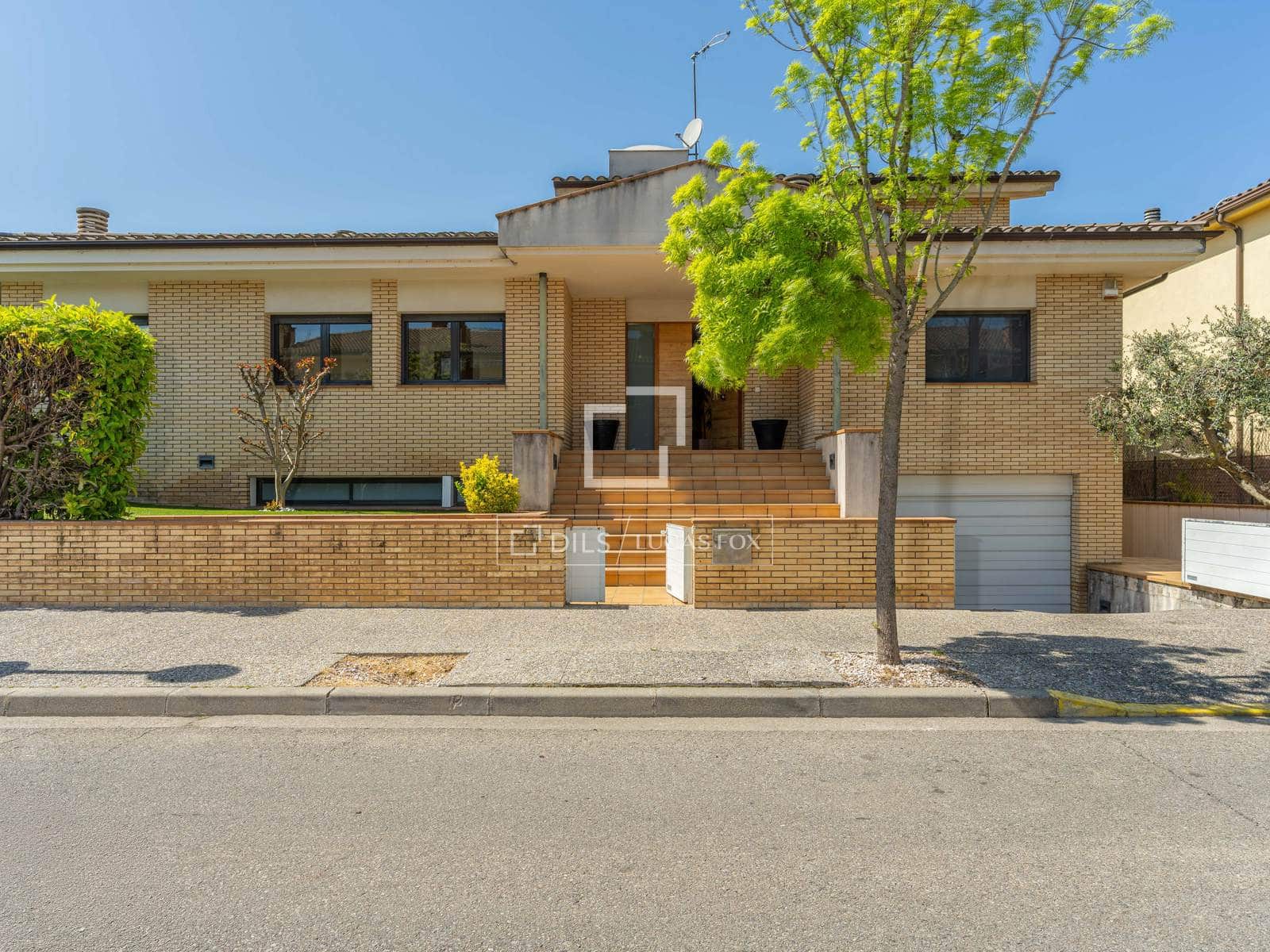 5 soveværelse Villa til salg i Sarria de Ter med swimmingpool - € 890.000 (Ref: 9782096)