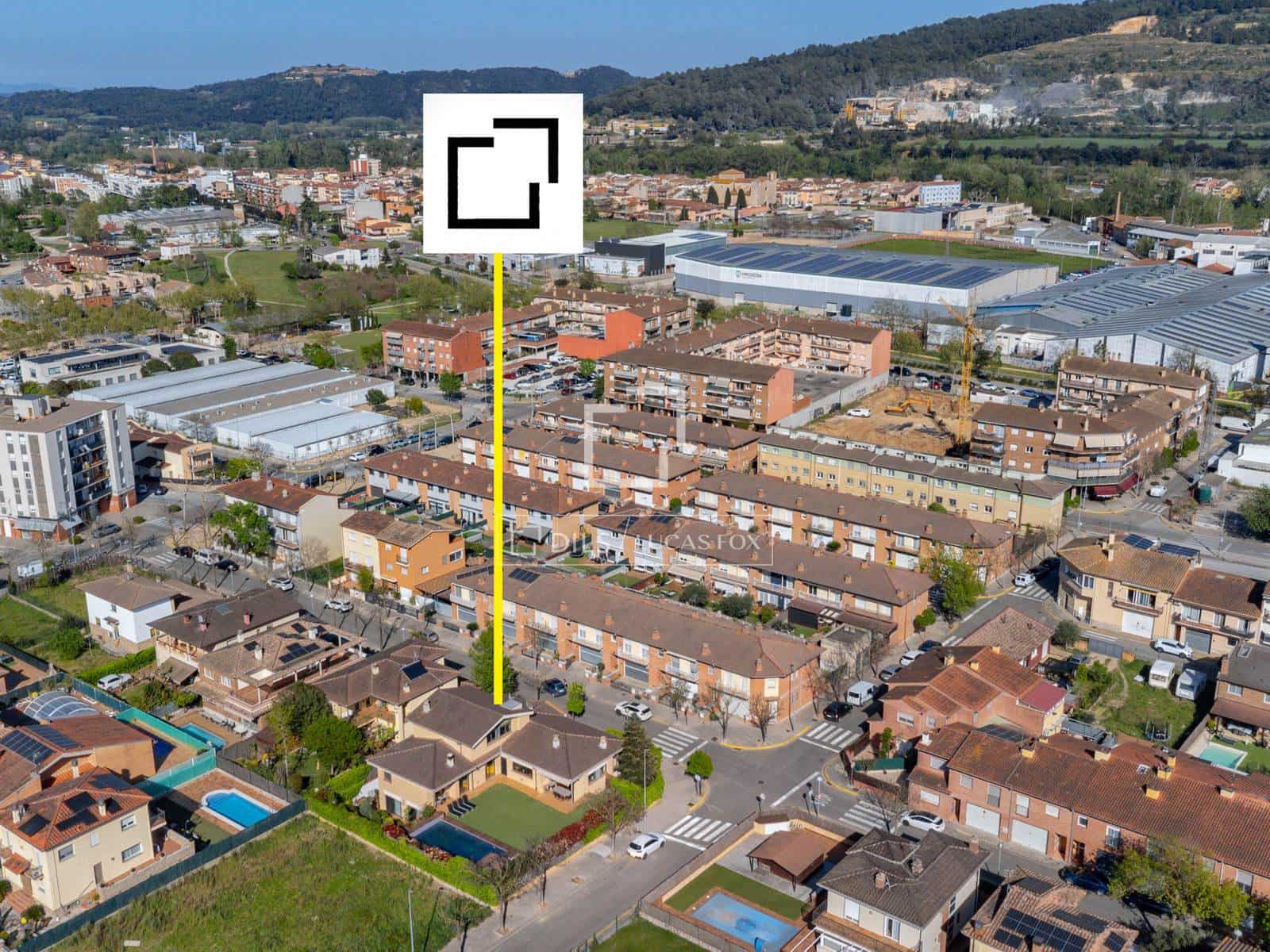 5 soveværelse Villa til salg i Sarria de Ter med swimmingpool - € 890.000 (Ref: 9782096)