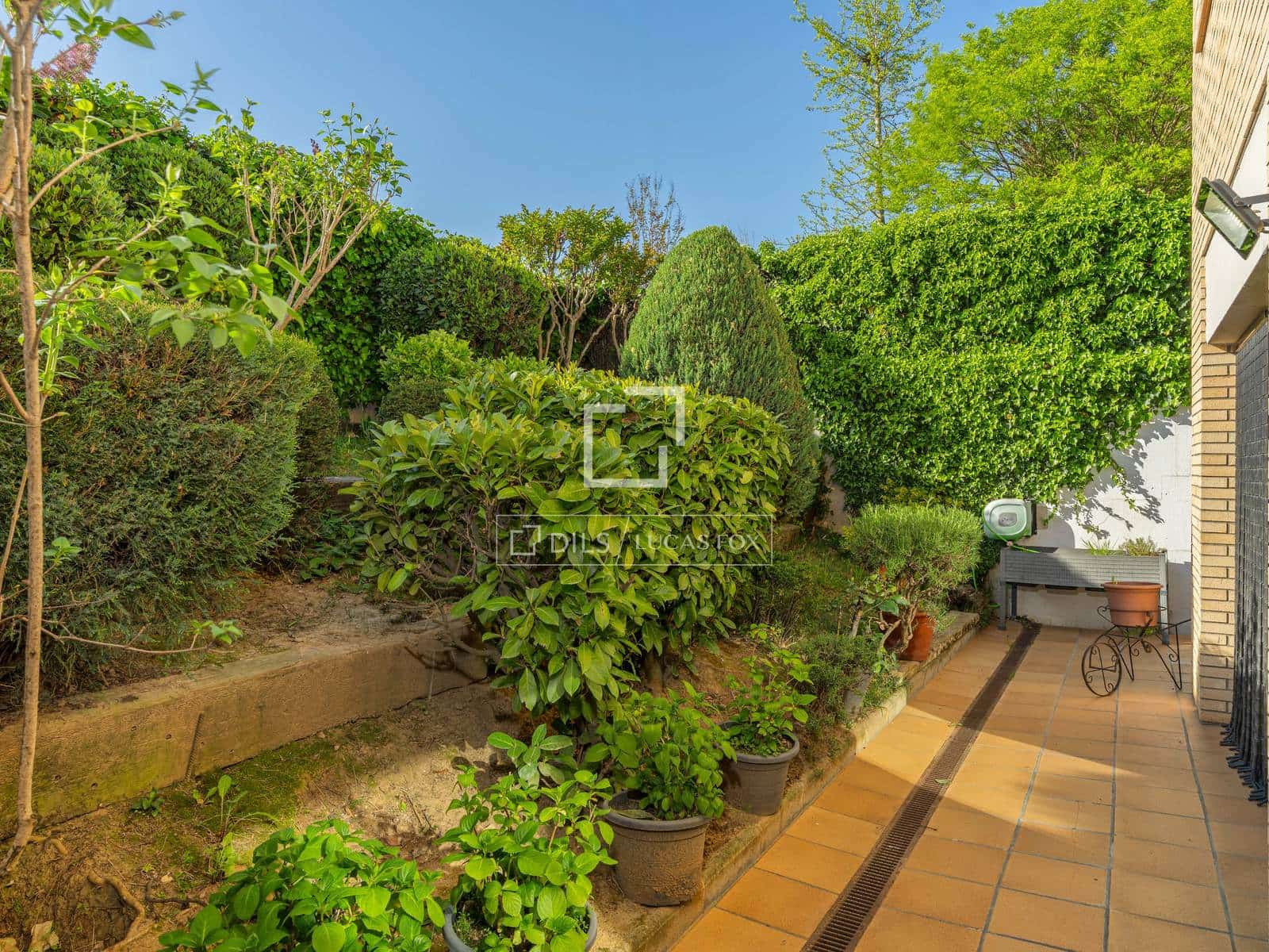 5 soveværelse Villa til salg i Sarria de Ter med swimmingpool - € 890.000 (Ref: 9782096)