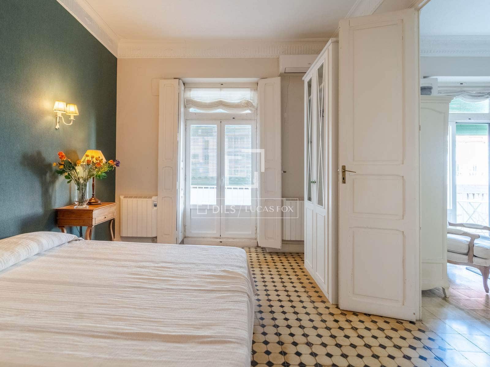 3 sypialnia Apartament do wynajęcia w Miasto Walencja - 2 900 € (Ref: 9782098)