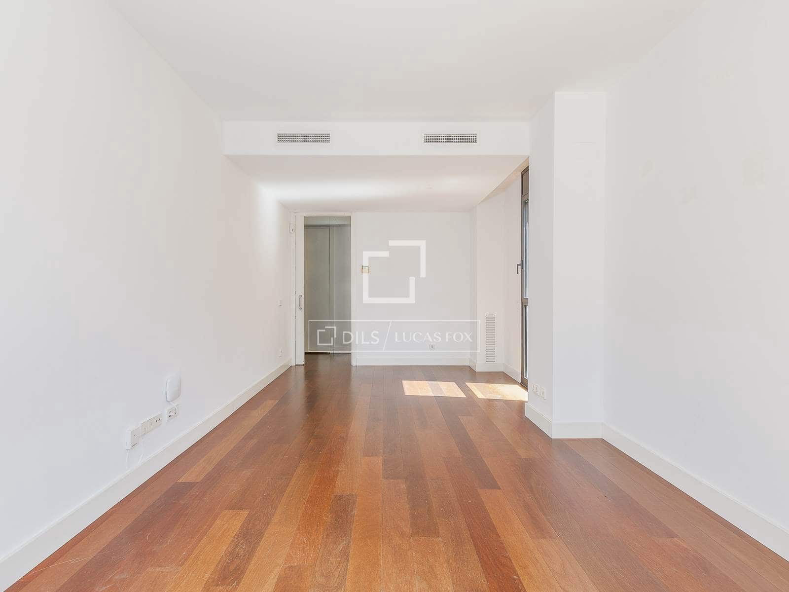 3 soverom Leilighet til salgs i Barcelona by med garasje - € 755 000 (Ref: 9782227)