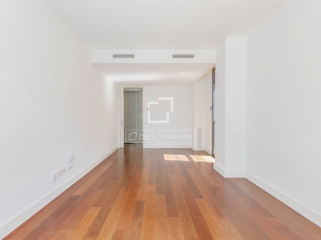 3 soverom Leilighet til salgs i Barcelona by med garasje - € 755 000 (Ref: 9782227)