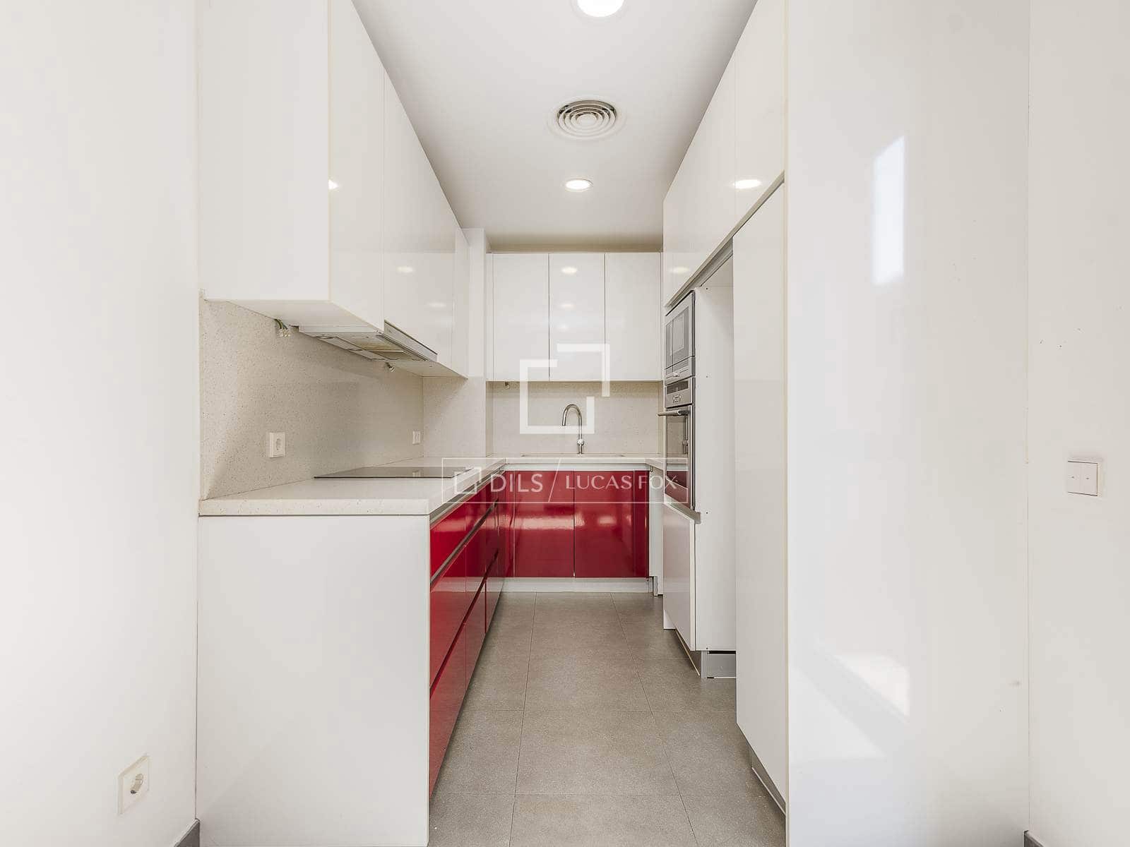 3 soverom Leilighet til salgs i Barcelona by med garasje - € 755 000 (Ref: 9782227)