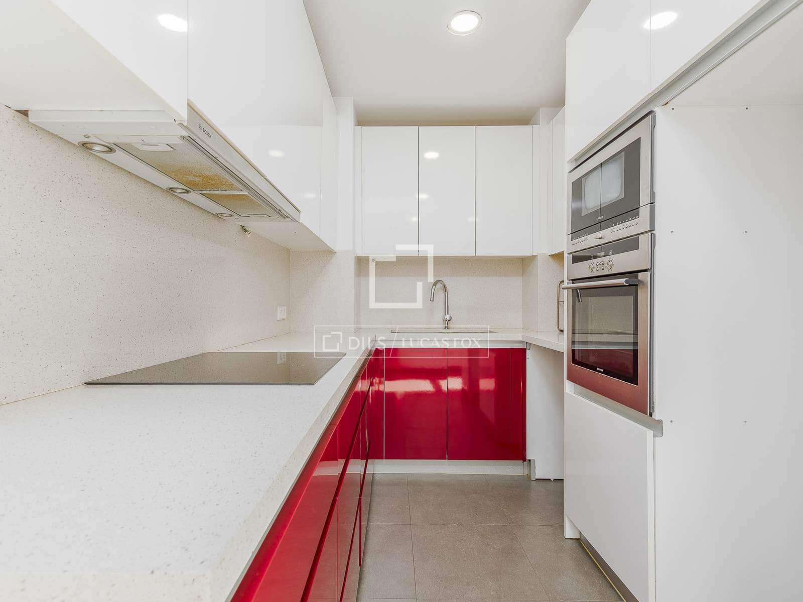 3 soverom Leilighet til salgs i Barcelona by med garasje - € 755 000 (Ref: 9782227)