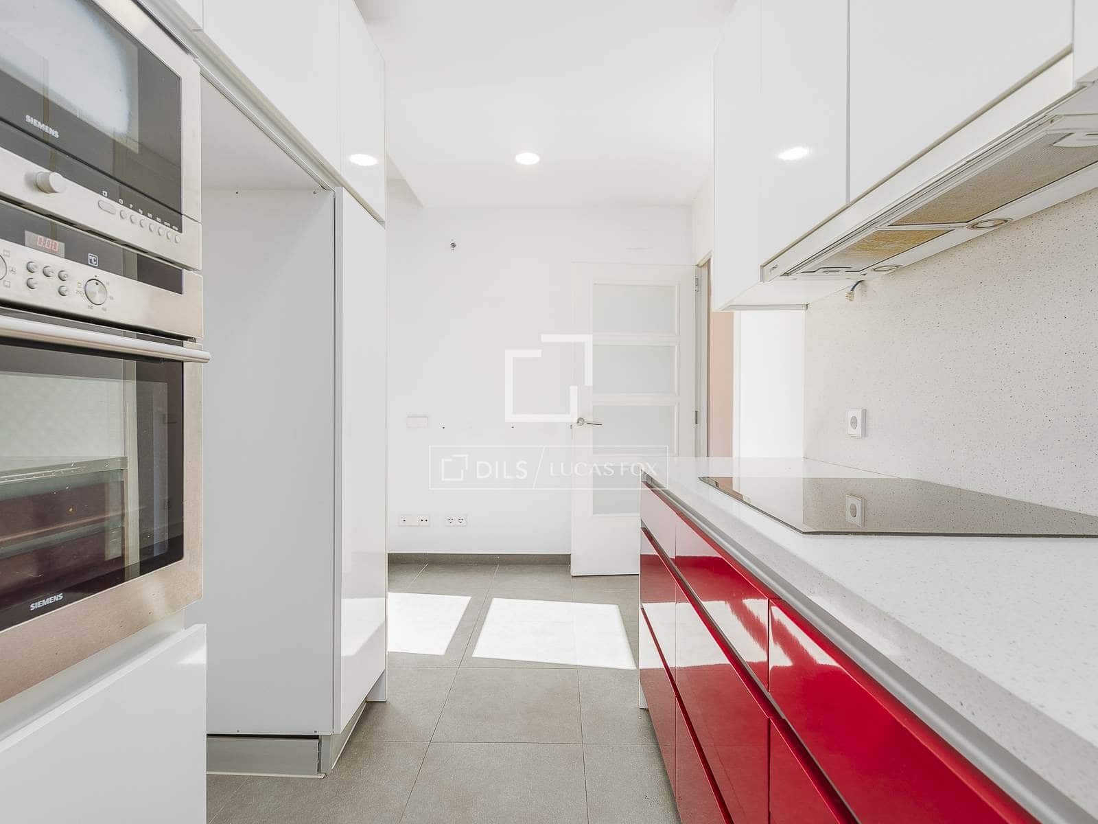 3 soverom Leilighet til salgs i Barcelona by med garasje - € 755 000 (Ref: 9782227)