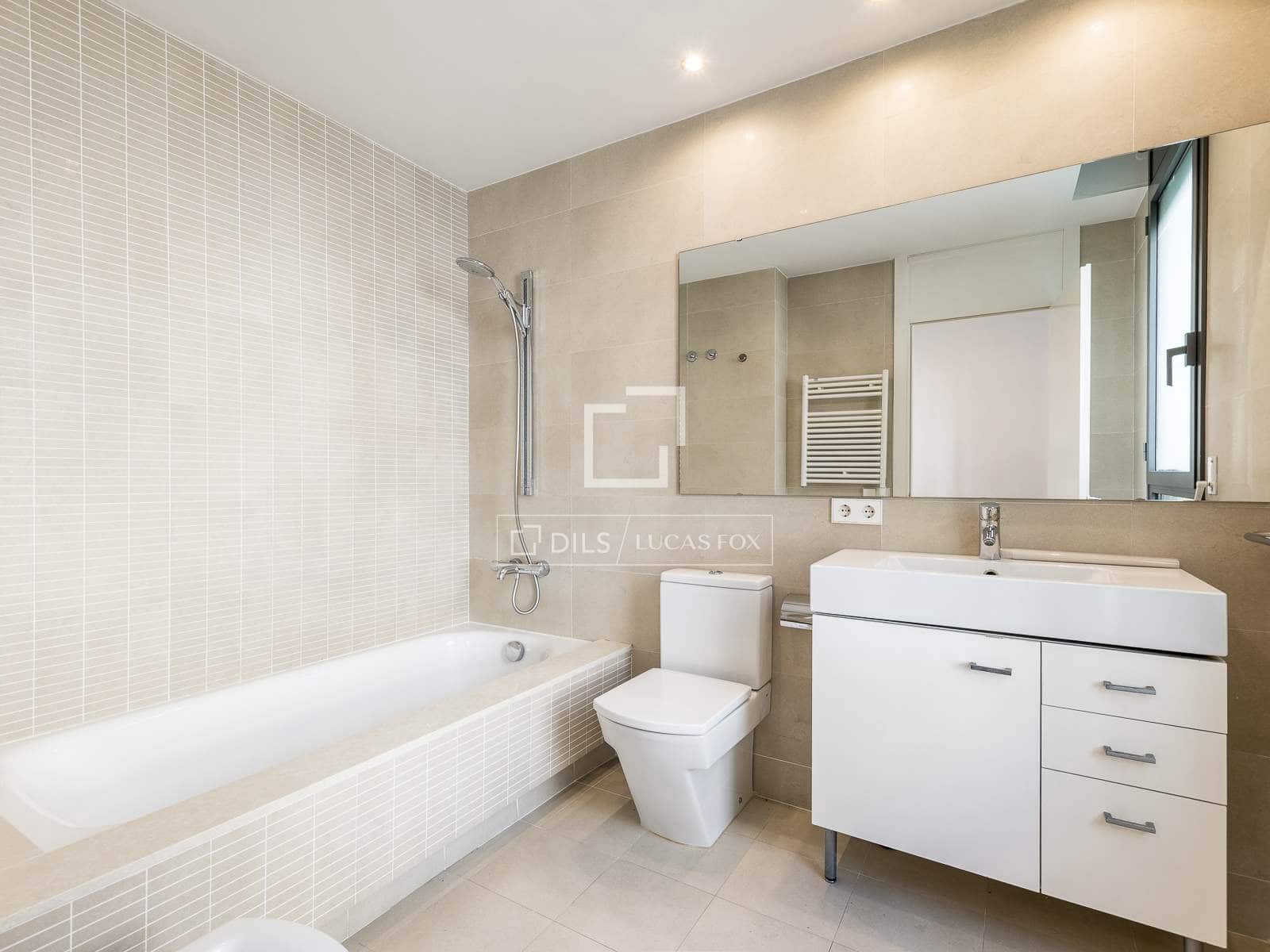 3 soverom Leilighet til salgs i Barcelona by med garasje - € 755 000 (Ref: 9782227)