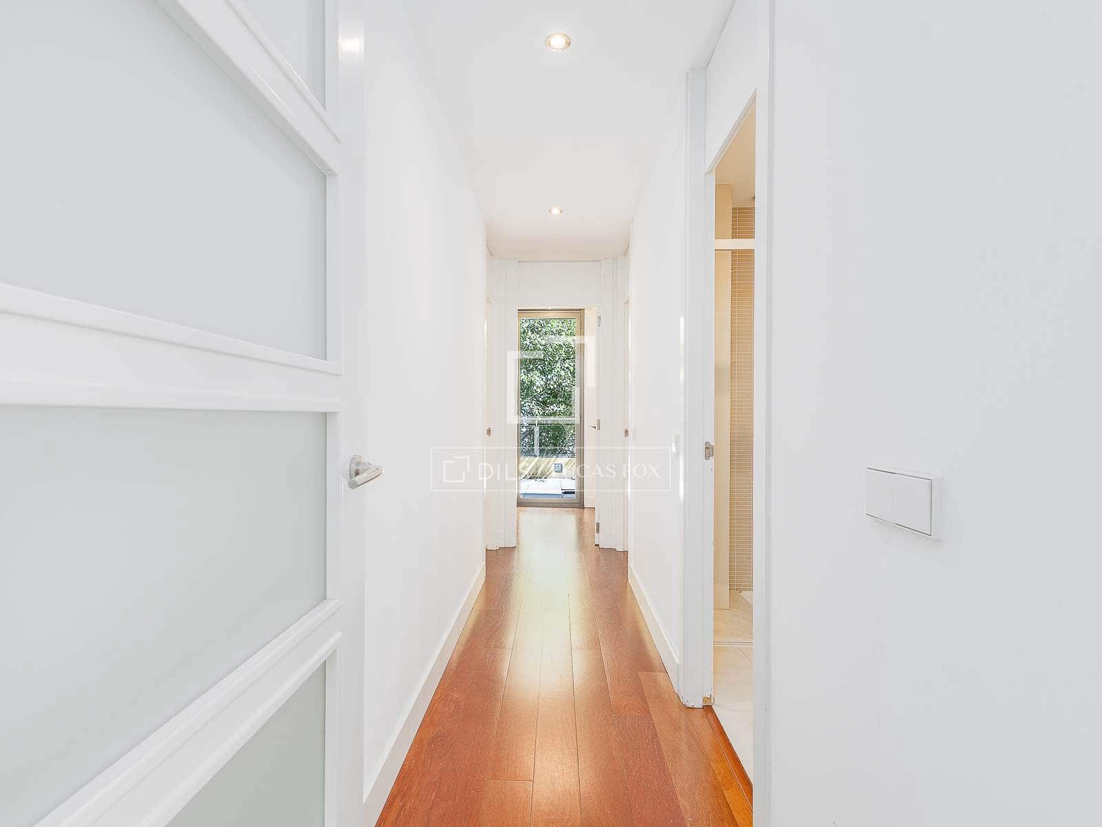 3 soverom Leilighet til salgs i Barcelona by med garasje - € 755 000 (Ref: 9782227)