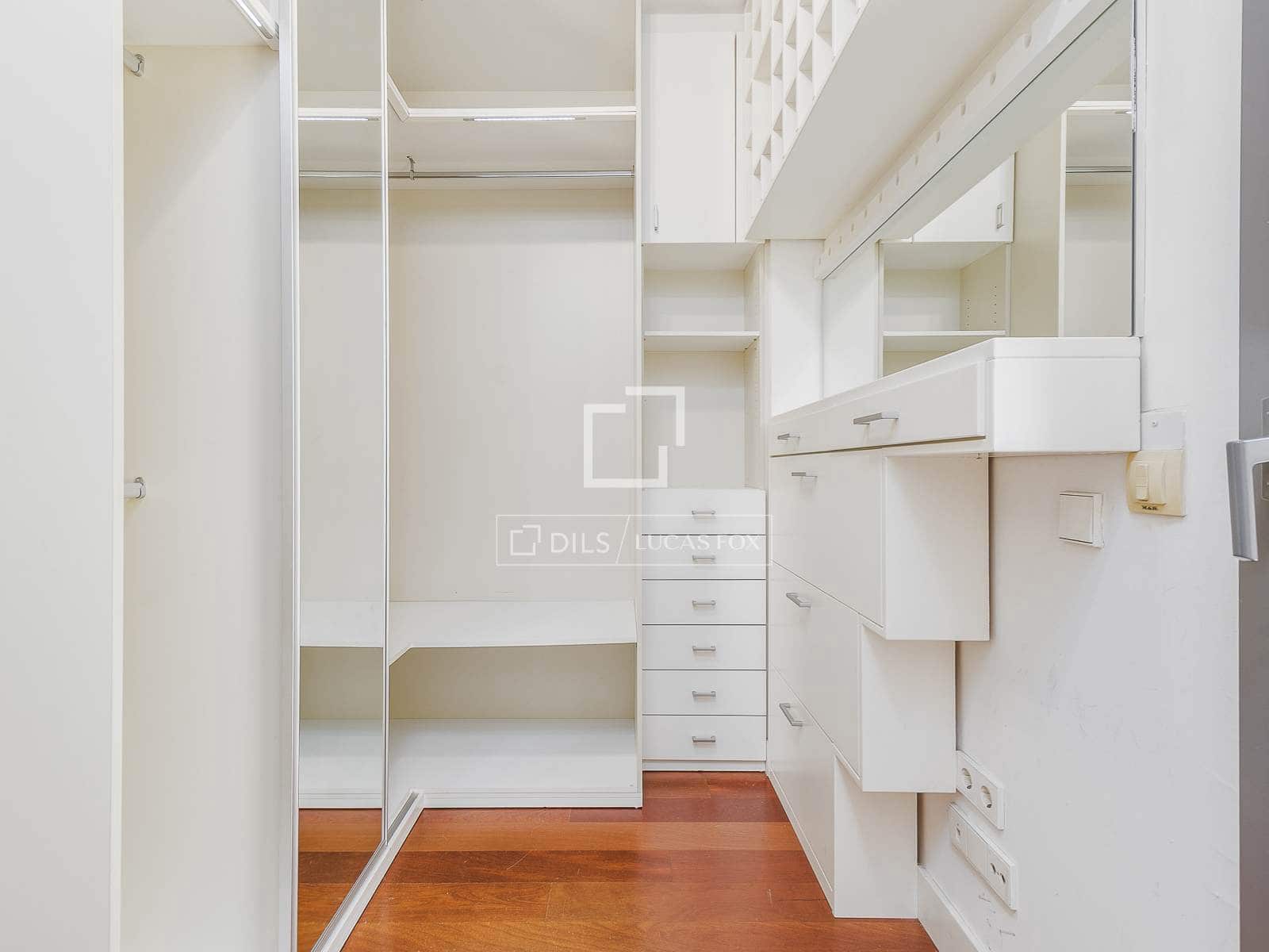 3 soverom Leilighet til salgs i Barcelona by med garasje - € 755 000 (Ref: 9782227)