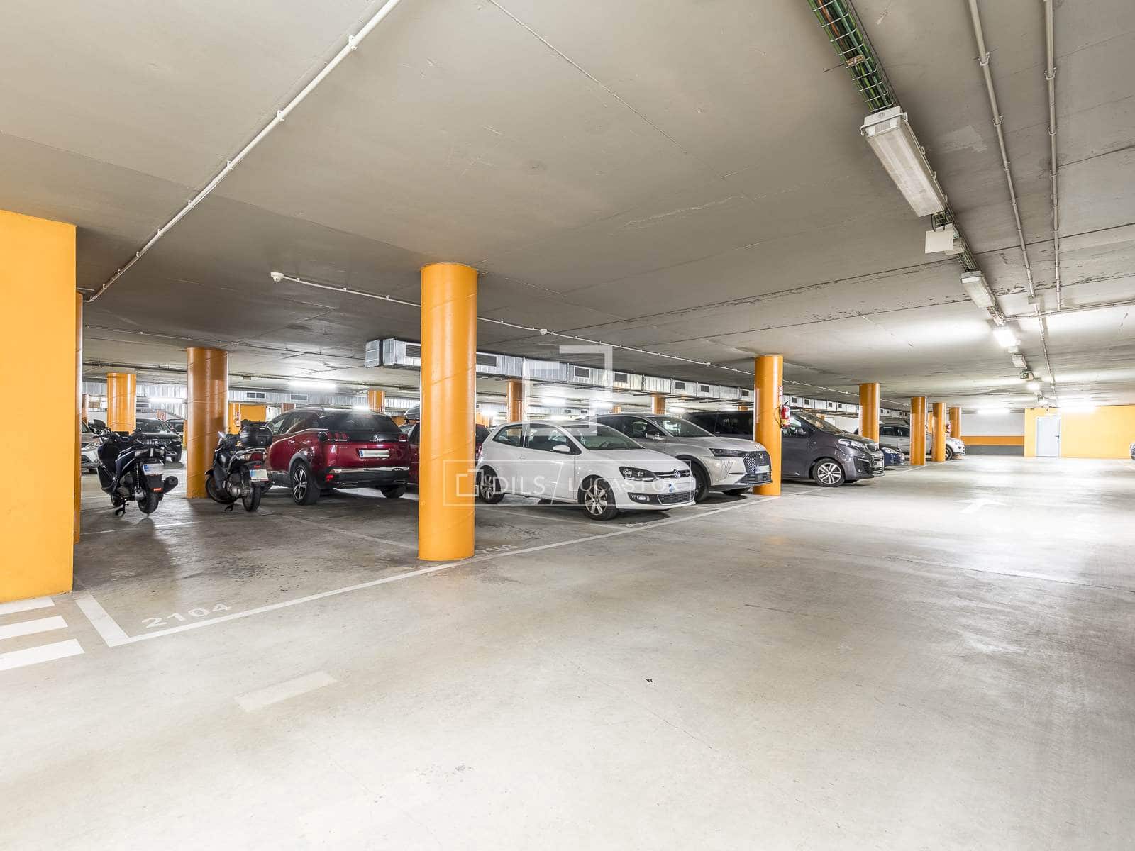 3 soverom Leilighet til salgs i Barcelona by med garasje - € 755 000 (Ref: 9782227)