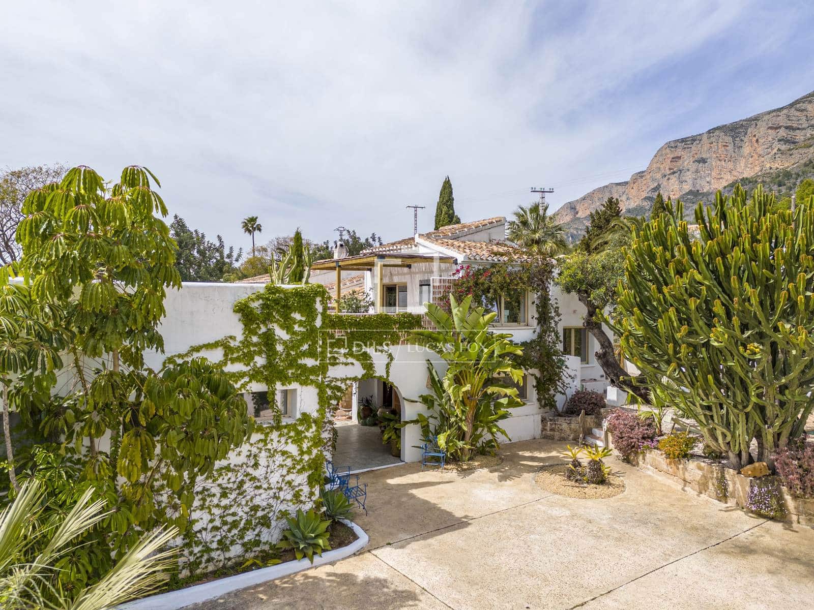 5 soveværelse Villa til salg i Javea / Xabia med swimmingpool garage - € 1.350.000 (Ref: 9782228)