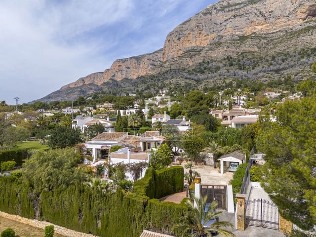 5 soveværelse Villa til salg i Javea / Xàbia med swimmingpool garage - € 1.350.000 (Ref: 9782228)