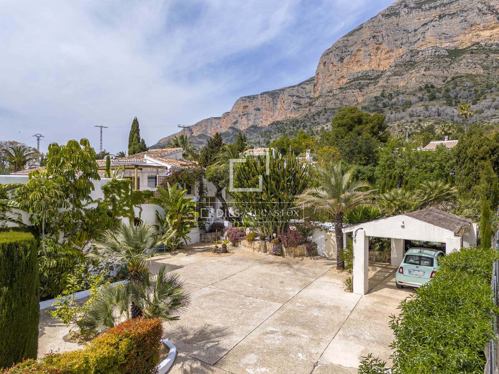 5 soveværelse Villa til salg i Javea / Xabia med swimmingpool garage - € 1.350.000 (Ref: 9782228)