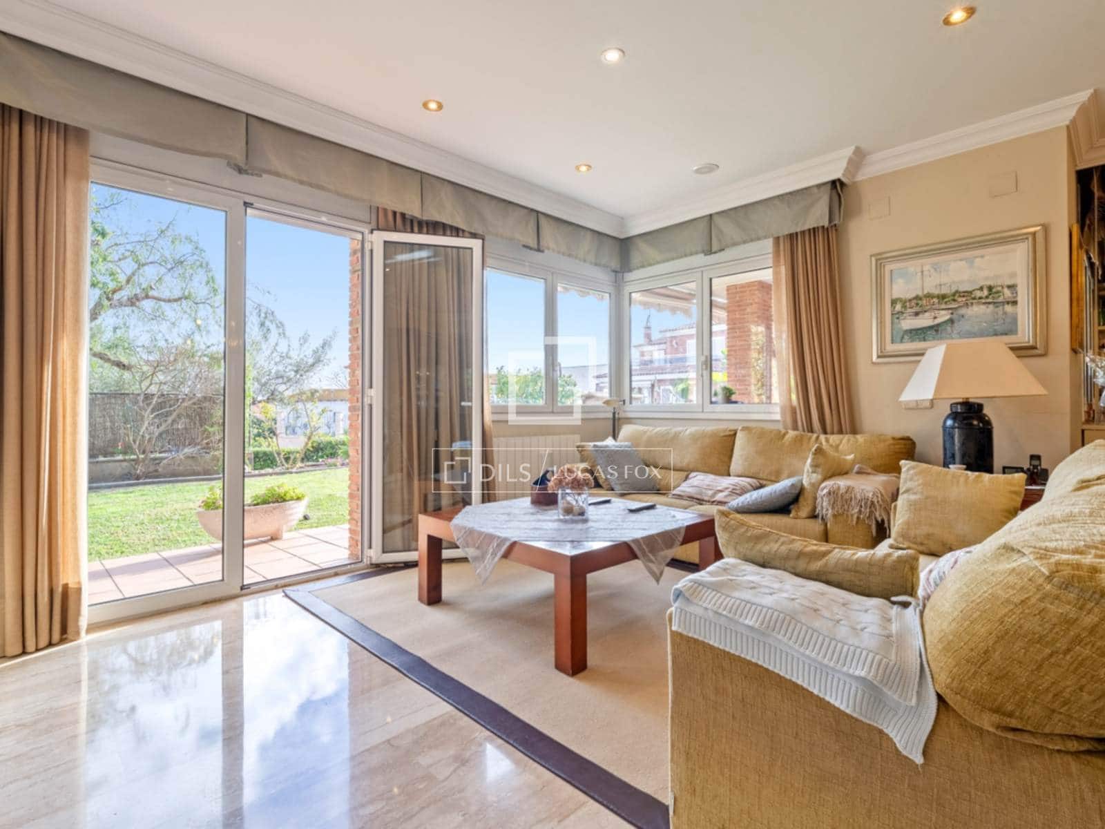 5 sypialnia Willa na sprzedaż w Miasto Tarragona z basenem garażem - 1 148 000 € (Ref: 9782229)