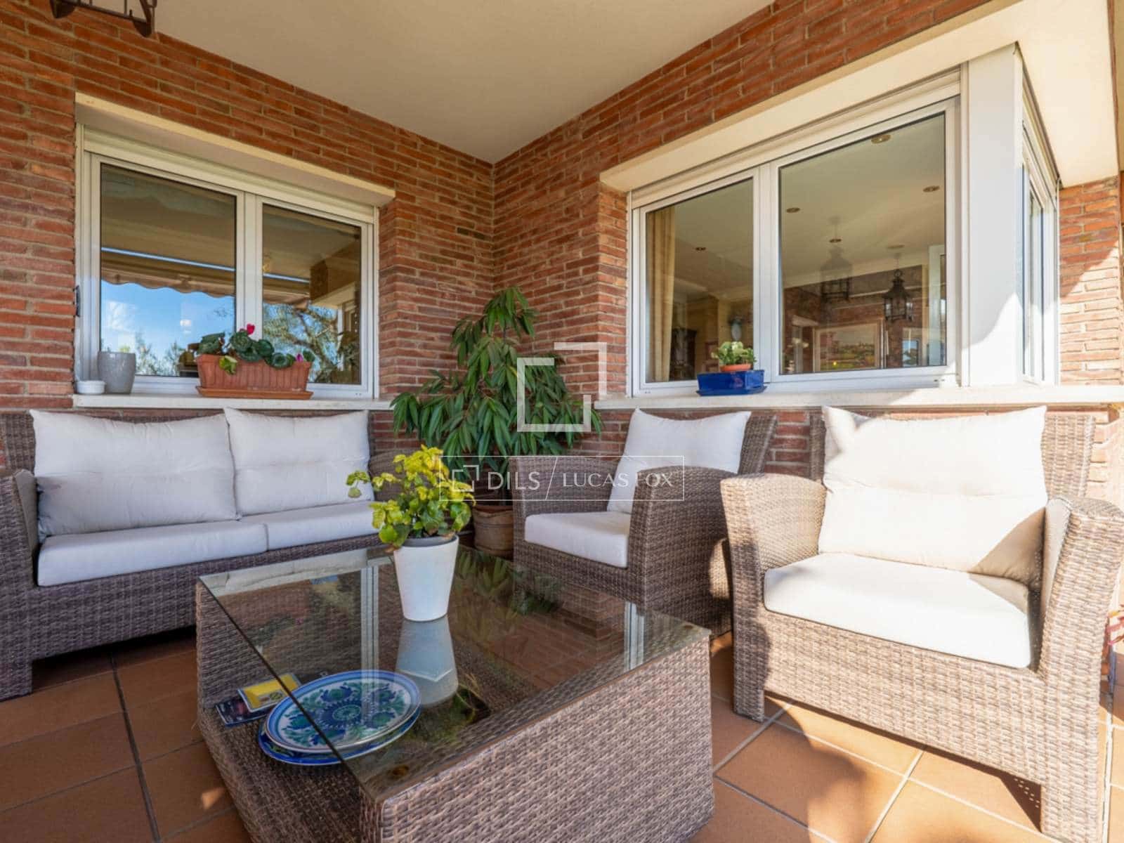 5 sypialnia Willa na sprzedaż w Miasto Tarragona z basenem garażem - 1 148 000 € (Ref: 9782229)