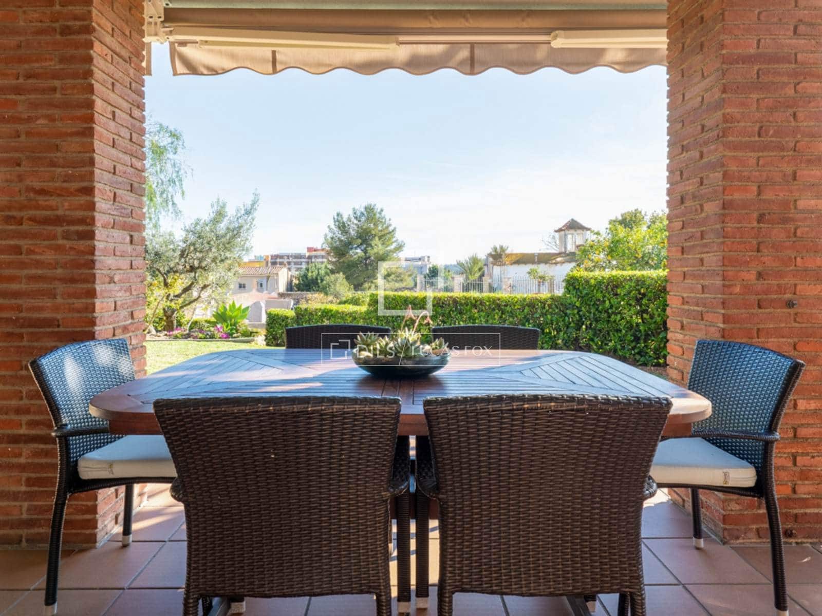 5 sypialnia Willa na sprzedaż w Miasto Tarragona z basenem garażem - 1 148 000 € (Ref: 9782229)