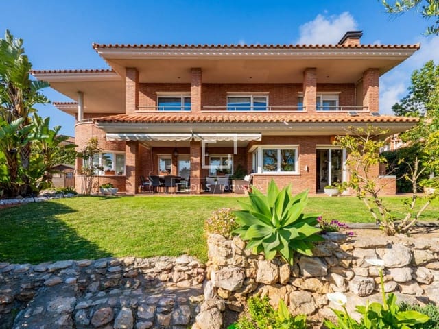 5 chambre Villa/Maison à vendre à Tarragone ville avec piscine garage - 1 148 000 € (Ref: 9782229)