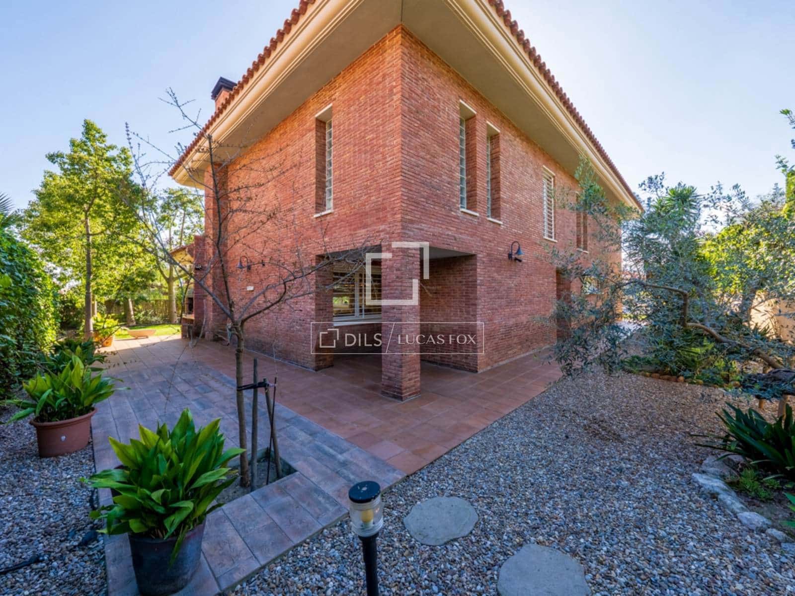 5 sypialnia Willa na sprzedaż w Miasto Tarragona z basenem garażem - 1 148 000 € (Ref: 9782229)