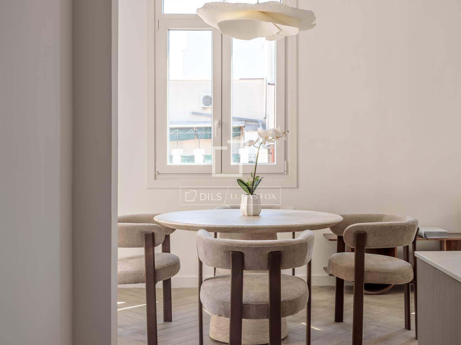 2 soveværelse Lejlighed til salg i Madrid by - € 1.350.000 (Ref: 9782406)