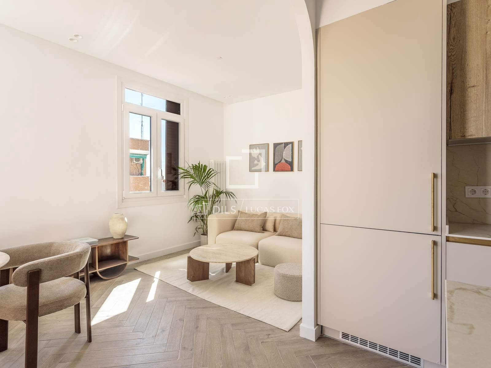 2 soveværelse Lejlighed til salg i Madrid by - € 1.350.000 (Ref: 9782406)