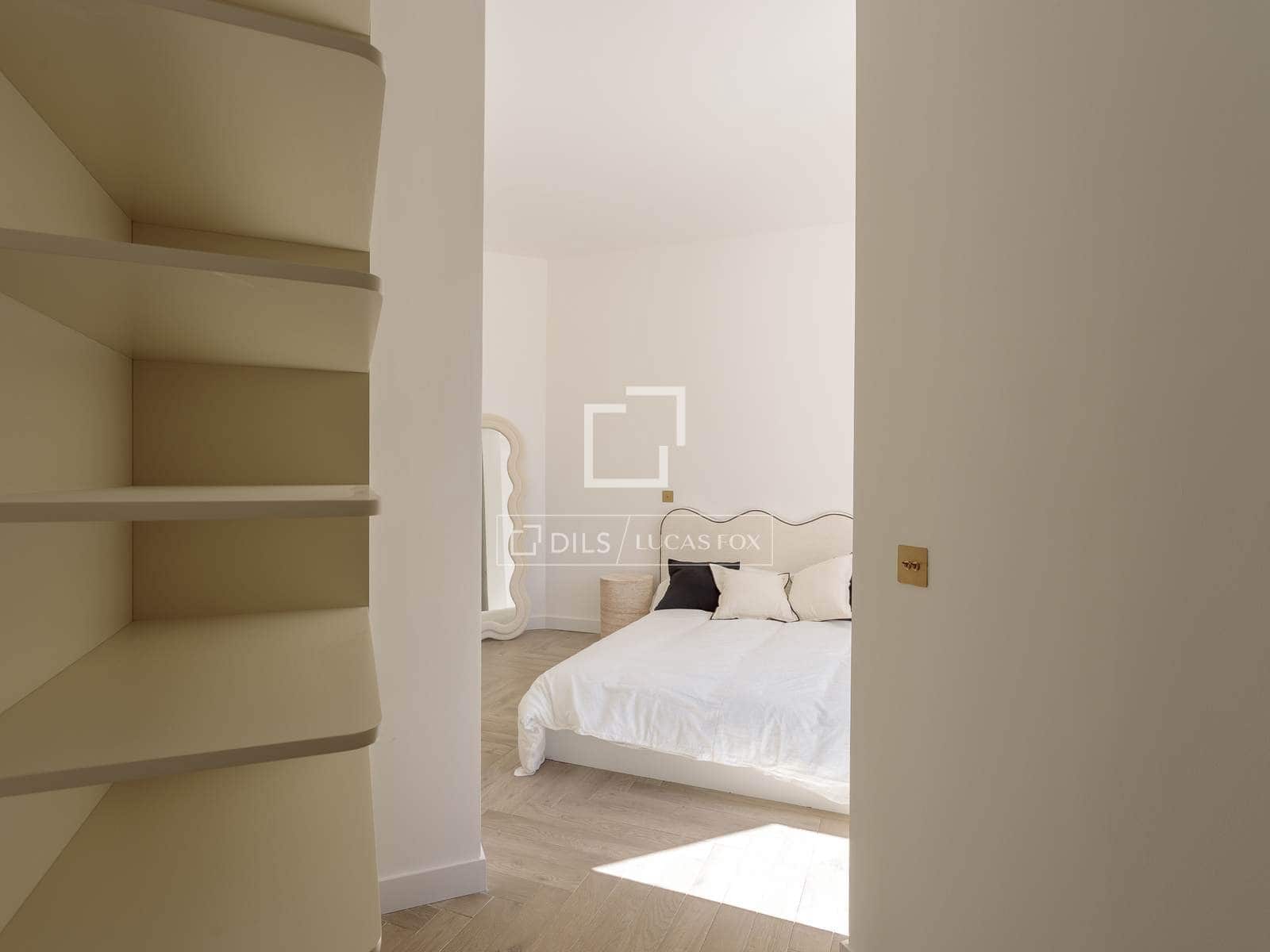 2 soveværelse Lejlighed til salg i Madrid by - € 1.350.000 (Ref: 9782406)